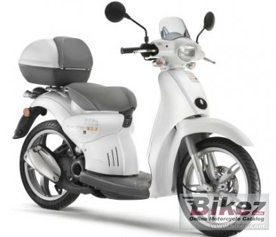 2012 Aprilia Scarabeo 50 Street photo
